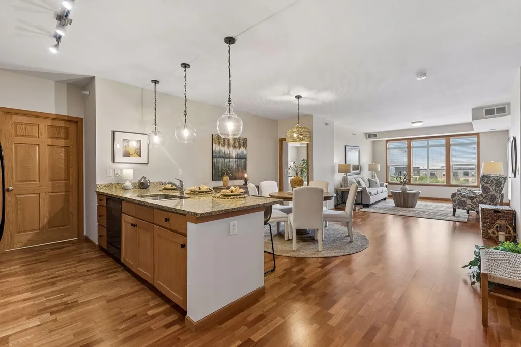 12501 Nicollet Avenue Burnsville MN 55337