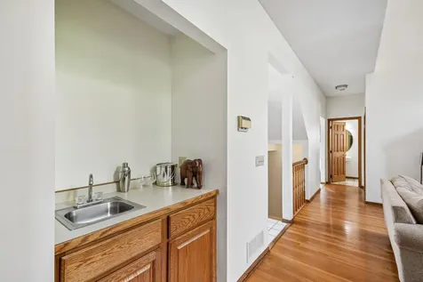 503 Abbey Way Mendota Heights MN 55120