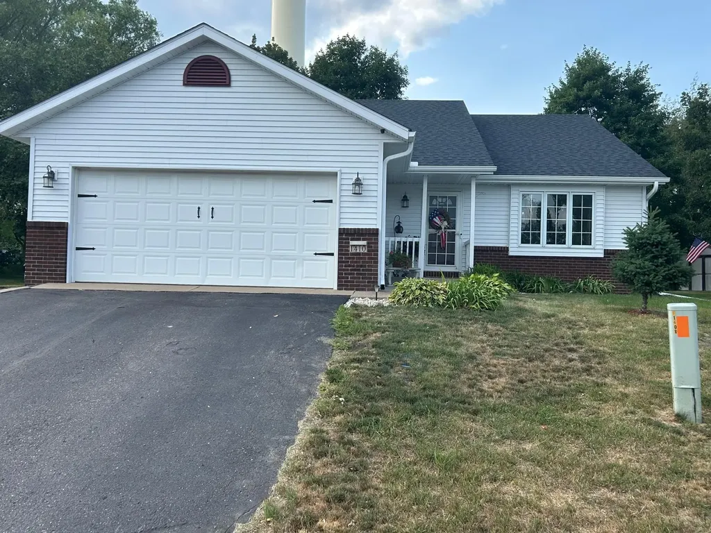 1410 Summit Avenue N Sauk Rapids MN 56379