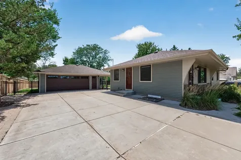 8207 Belden Boulevard S Cottage Grove MN 55016