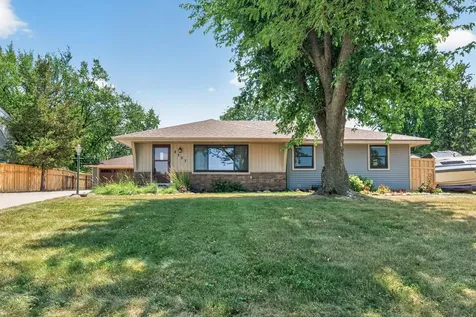 8207 Belden Boulevard S Cottage Grove MN 55016