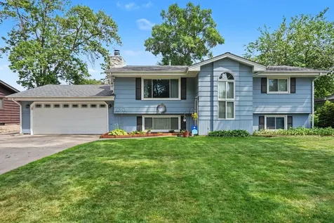 7351 Melody Drive NE Fridley MN 55432