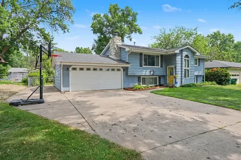 7351 Melody Drive NE Fridley MN 55432