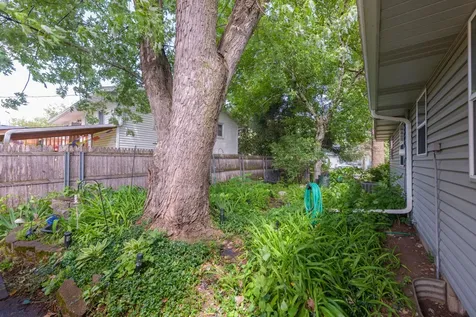 2024 Maple Street Hastings MN 55033