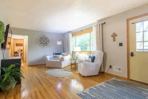 2024 Maple Street Hastings MN 55033