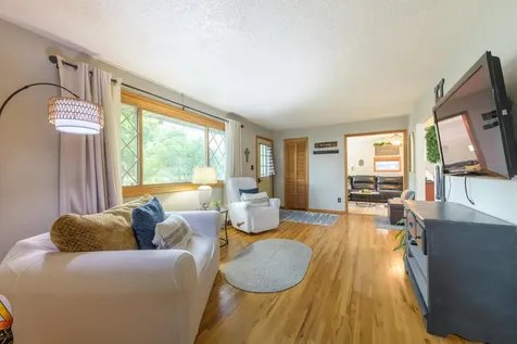 2024 Maple Street Hastings MN 55033