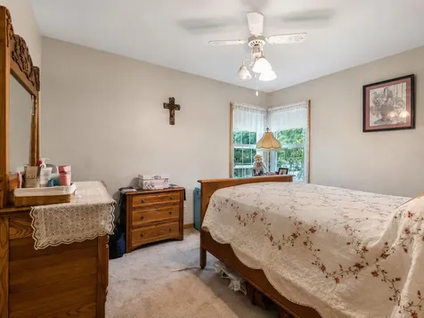10 Buck Avenue NE Madelia MN 56062