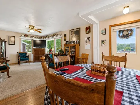 10 Buck Avenue NE Madelia MN 56062