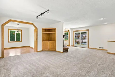13412 Arden Circle Burnsville MN 55337
