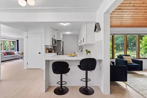 3662 Robin Lane Minnetonka MN 55305
