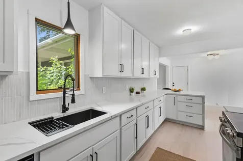 3662 Robin Lane Minnetonka MN 55305