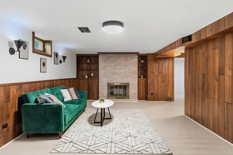 3662 Robin Lane Minnetonka MN 55305