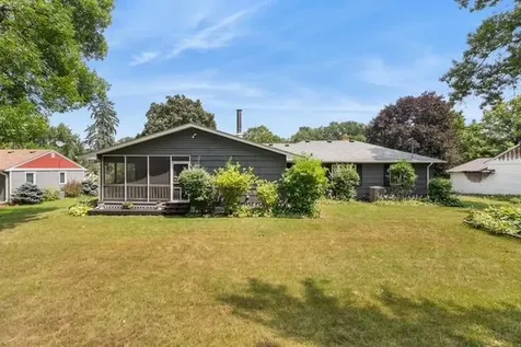 3662 Robin Lane Minnetonka MN 55305