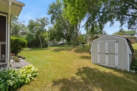 3662 Robin Lane Minnetonka MN 55305