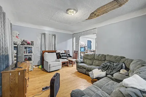 1625 Polk Street NE Minneapolis MN 55413