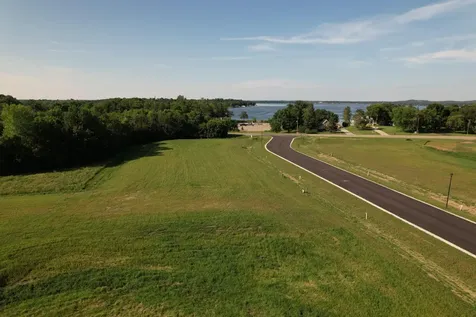 2010 South Ridge Road Detroit Lakes MN 56501