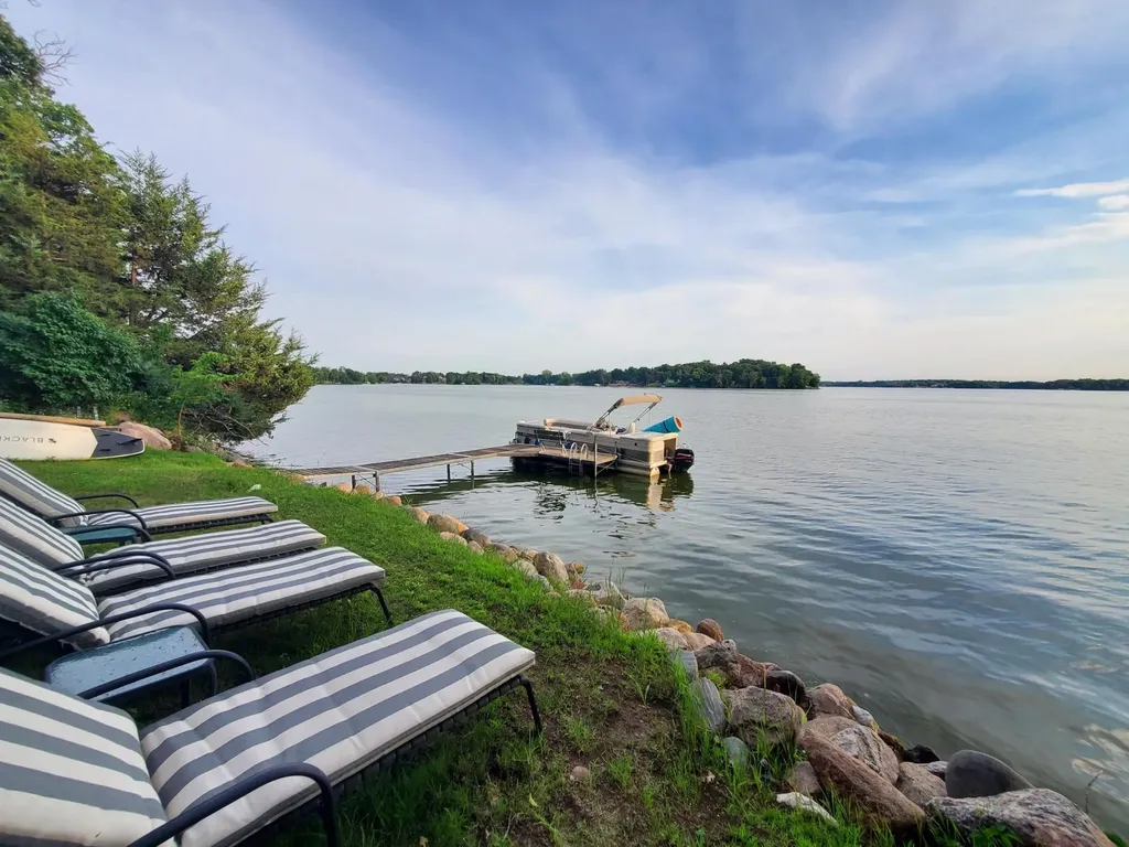 24150 E Cedar Lake Drive New Prague MN 56071