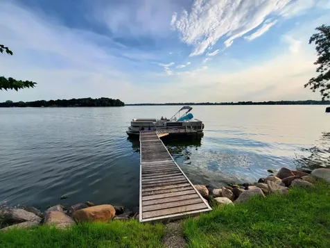 24150 E Cedar Lake Drive New Prague MN 56071
