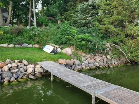 24150 E Cedar Lake Drive New Prague MN 56071
