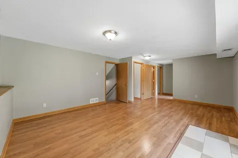 9610 Lakeside Trail Champlin MN 55316