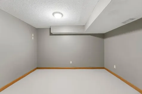 9610 Lakeside Trail Champlin MN 55316