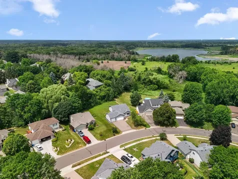 9610 Lakeside Trail Champlin MN 55316