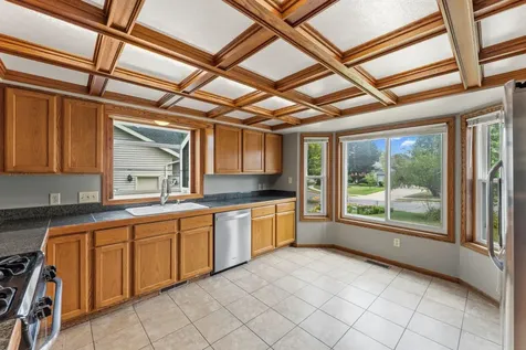 9610 Lakeside Trail Champlin MN 55316