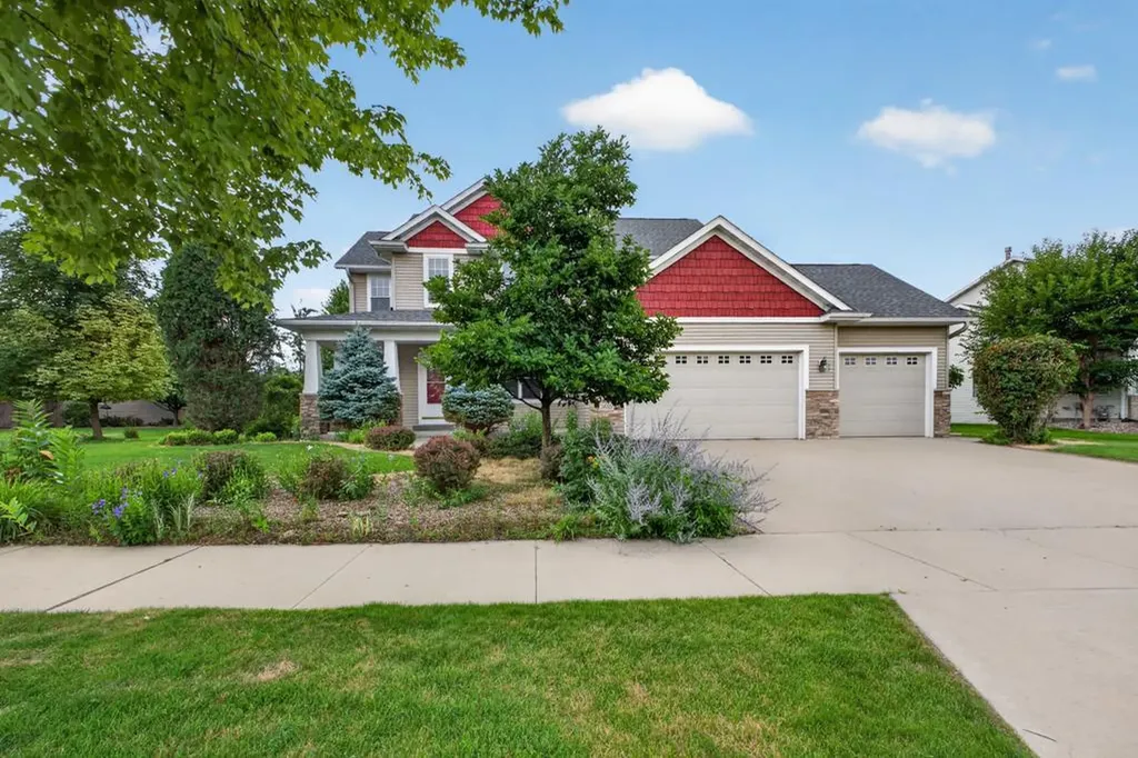 3655 Stone Point Drive NE Rochester MN 55906