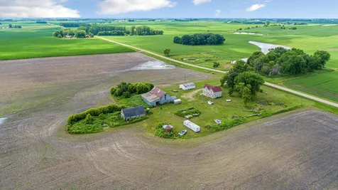 10401 SW 62nd Avenue Ellendale MN 56026