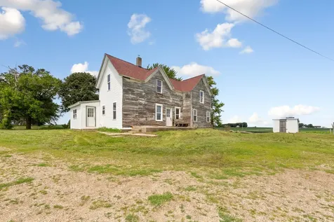 10401 SW 62nd Avenue Ellendale MN 56026