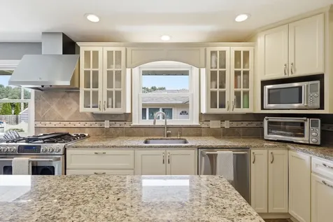 4429 York Avenue N Robbinsdale MN 55422