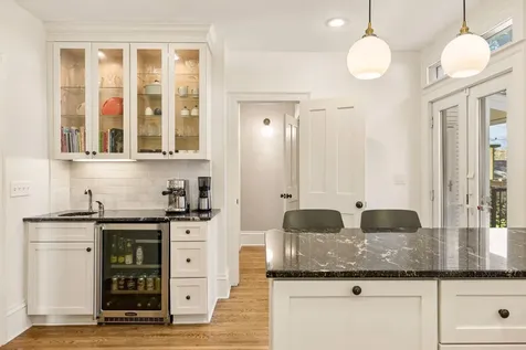 2504 Humboldt Avenue S Minneapolis MN 55405