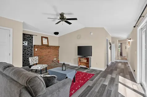 1408 Elm Street Alexandria MN 56308
