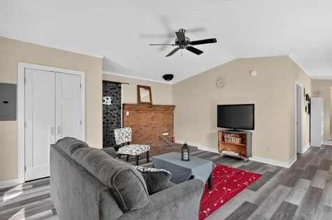 1408 Elm Street Alexandria MN 56308