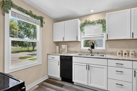1408 Elm Street Alexandria MN 56308
