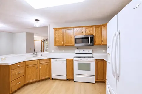 2102 Oak Tree Lane Austin MN 55912