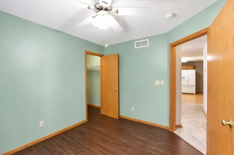 2102 Oak Tree Lane Austin MN 55912