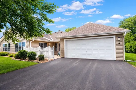 2102 Oak Tree Lane Austin MN 55912