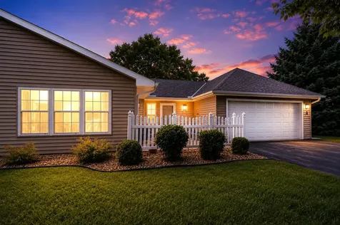 2102 Oak Tree Lane Austin MN 55912