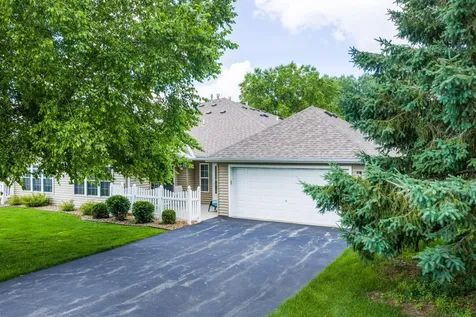 2102 Oak Tree Lane Austin MN 55912