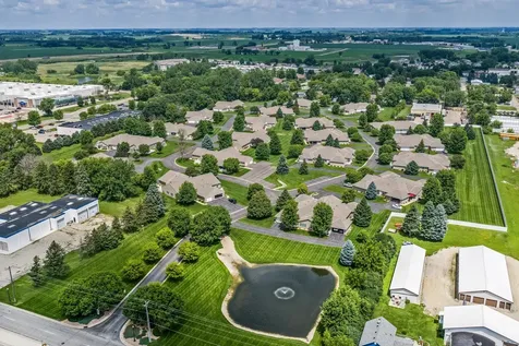2102 Oak Tree Lane Austin MN 55912
