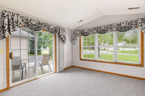 2102 Oak Tree Lane Austin MN 55912