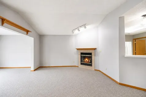2102 Oak Tree Lane Austin MN 55912