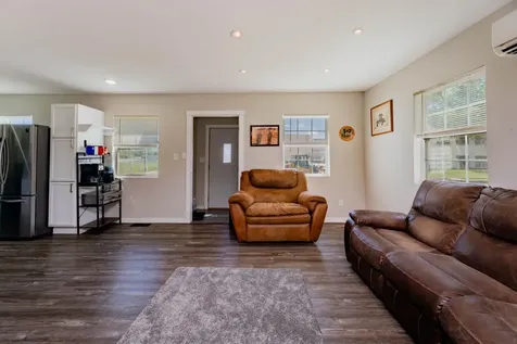 318 1st Avenue E West Fargo ND 58078