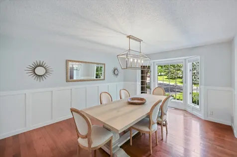 1638 Quail Ridge Circle Woodbury MN 55125