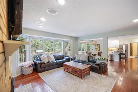 1638 Quail Ridge Circle Woodbury MN 55125
