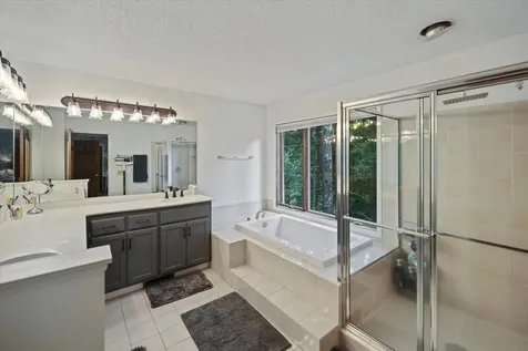 1638 Quail Ridge Circle Woodbury MN 55125