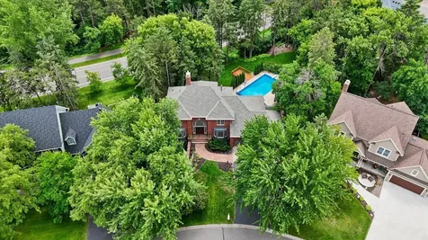 1638 Quail Ridge Circle Woodbury MN 55125