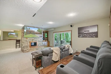 1638 Quail Ridge Circle Woodbury MN 55125