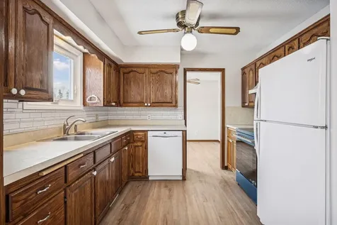 7050 Pioneer Trail Greenfield MN 55357